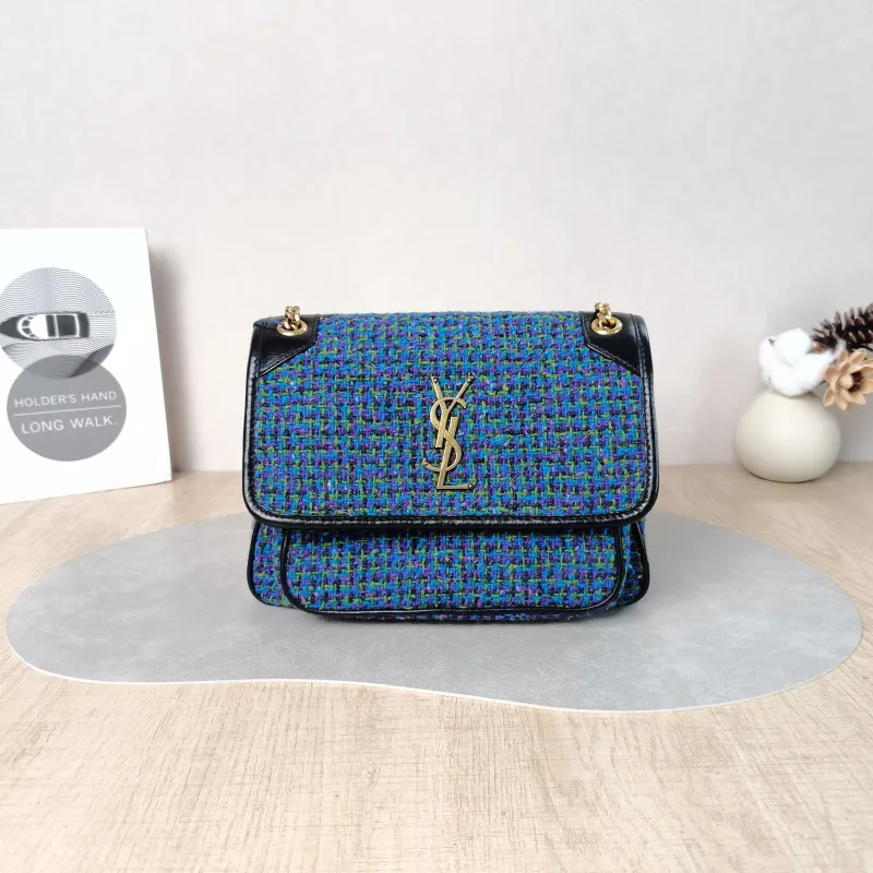 SAINT LAURENT Crossbody Bag Niki D Small 21 × 7.5 × 16 cm