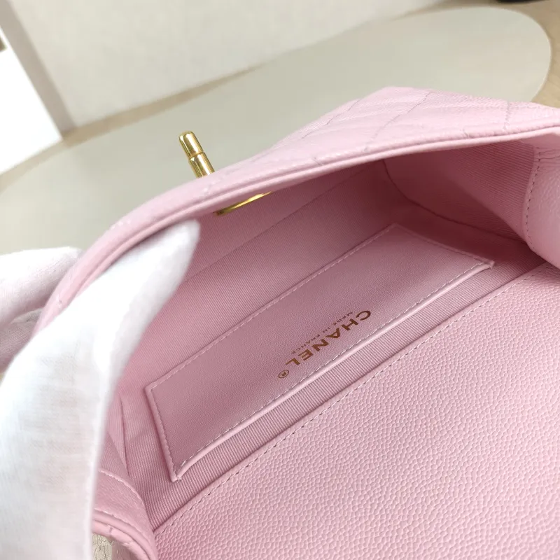Chanel Crossbody Bag Pink Grained Calfskinmini18 × 6 × 13 cm — detail view 6 of 13