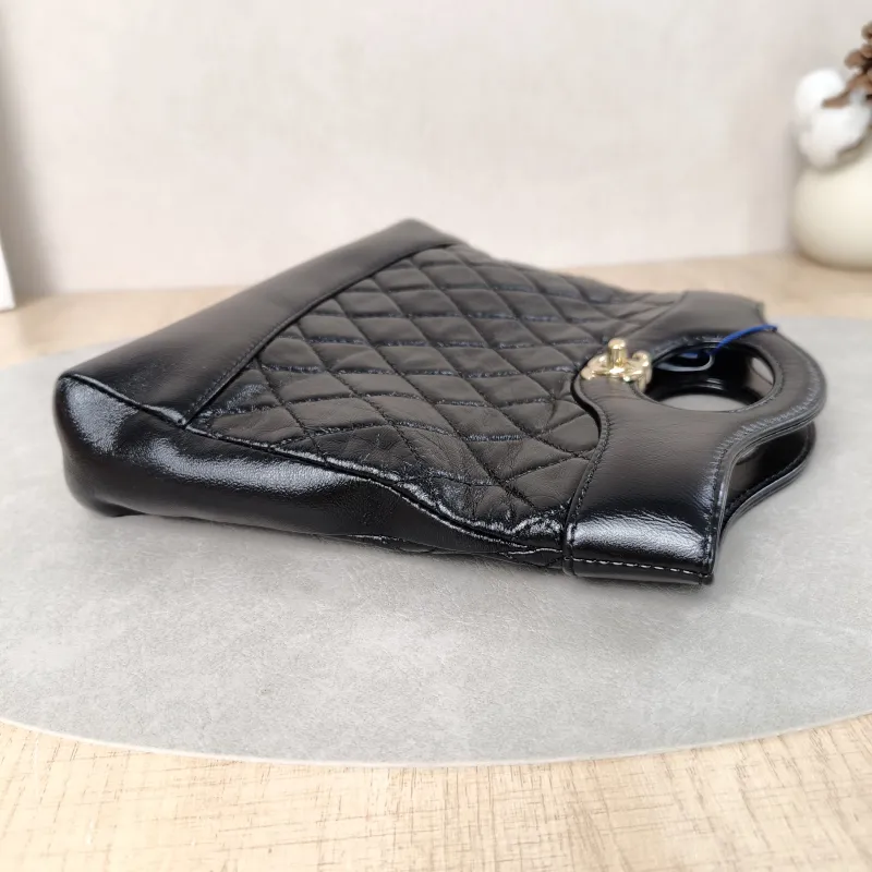 Chanel Crossbody Bag31Bag Black Waxed Leathermini23 × 5.5 × 22 cm — detail view 11 of 15