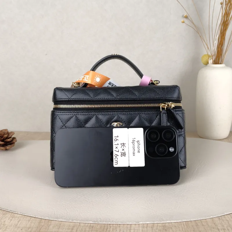 Chanel Top Handle Bag lp Black Grained Calfskin One Size19.5 × 5 × 17 cm — cover view 4 of 5