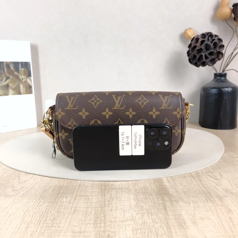 Louis Vuitton Crossbody Bag IVY Monogram PVC Small23.5 × 4.3 × 12 cm — cover view 2 of 5