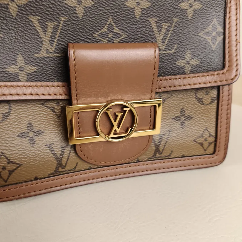 Louis Vuitton Crossbody Bag Dauphine Monogram PVC Mini 20 × 9 × 15 cm — detail view 9 of 10