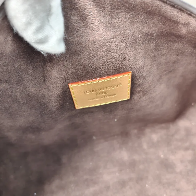 Louis Vuitton Shoulder Bag Pochette Mia Monogram PVC One Size22 × 8 × 14.5 cm — detail view 3 of 16