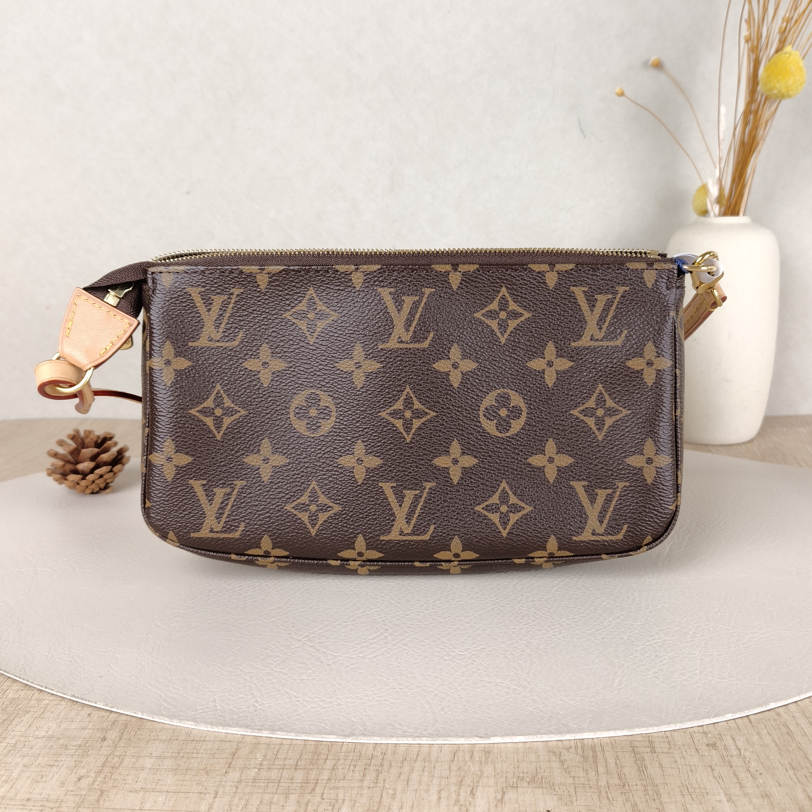 Louis Vuitton Shoulder Bag Accessory Monogram PVC Large22 × 4 × 13 cm — cover view 3 of 5