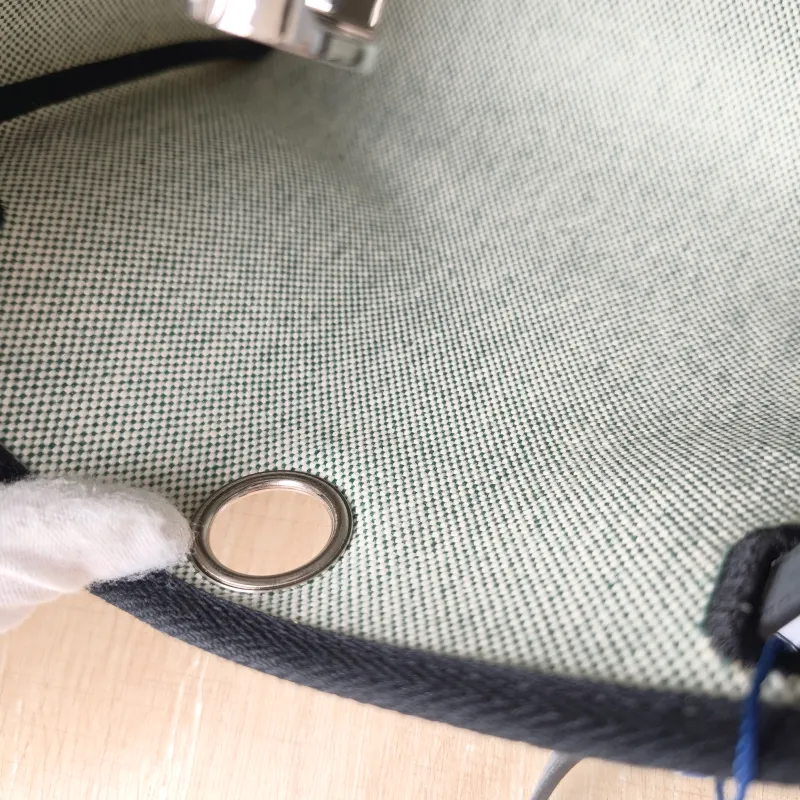 Hermès Crossbody Bag Herbag Zip 20 Beige · Green · Black Calfskin，Canvas Mini 20.5 × 7 × 16.5 cm G — detail view 10 of 12
