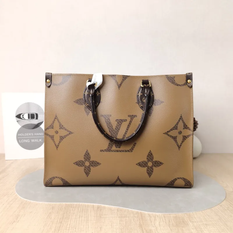 Louis Vuitton Shoulder Bag Onthego Medium Monogram PVC Medium 35 × 14 × 27 cm — cover view 2 of 5