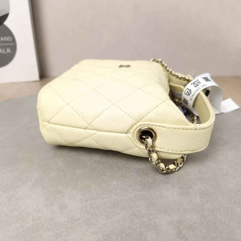 Chanel Crossbody Bag Crossbody Bag Yellow Grained Calfskin One Size21.5 × 7.5 × 19 cm — detail view 6 of 14