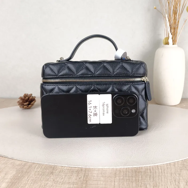 Chanel Crossbody Baglp Box Bag Top Handle Crossbody Bag Black Calfskin One Size19.5 × 5 × 17 cm — cover view 4 of 5