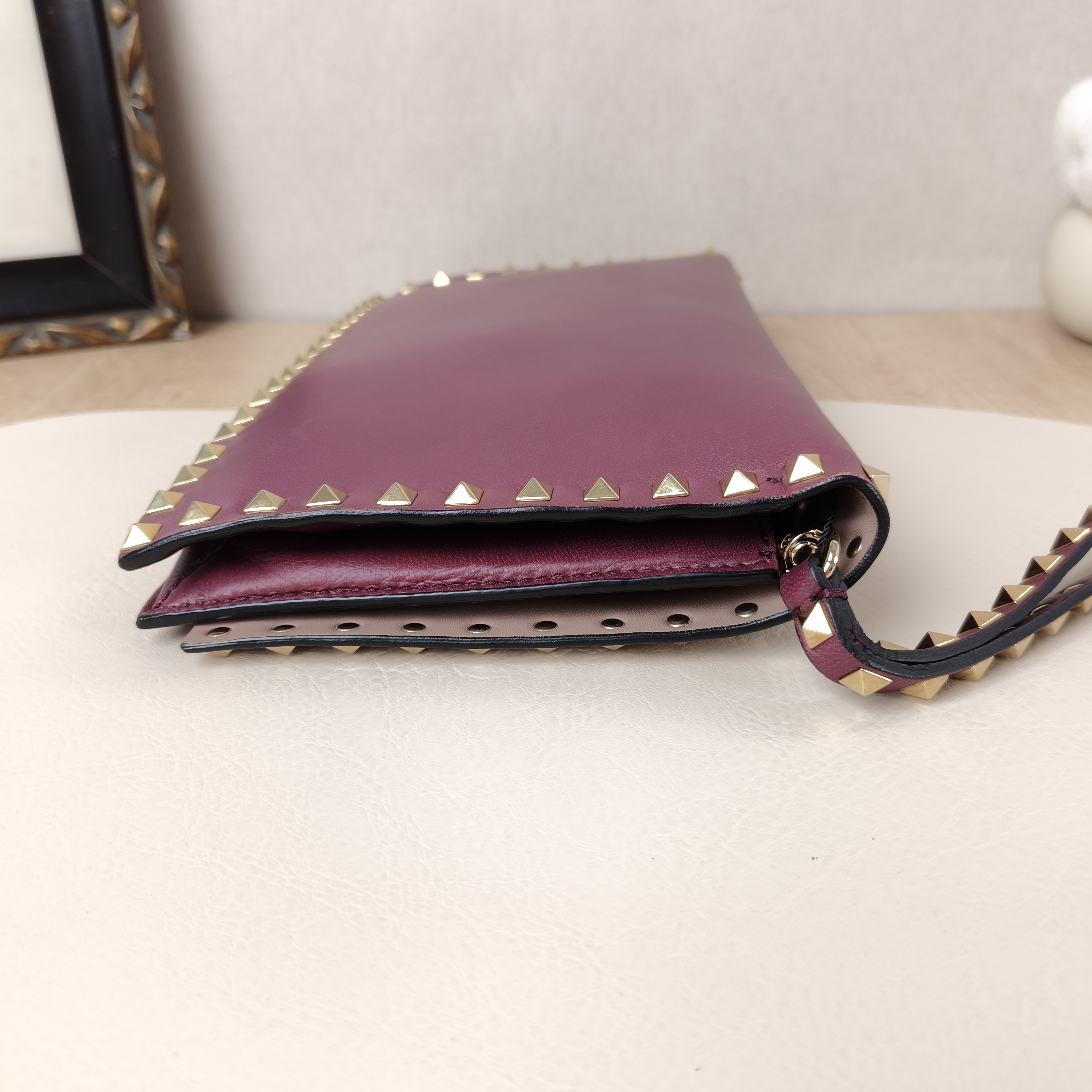 Valentino Clutch Lambskin · Dust Bag · 28 × 3 × 16 cm — cover view 10 of 10