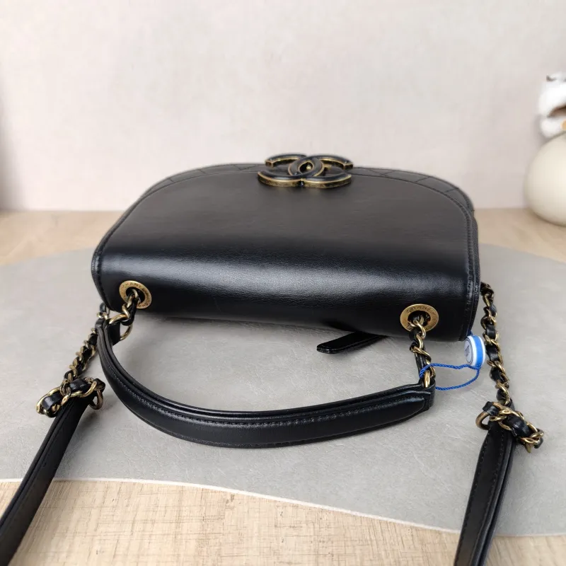 Chanel Crossbody Bag Collection Top Handle Crossbody Bag Black Calfskin One Size 20.5 × 6.5 × 16 cm 23 — detail view 4 of 14