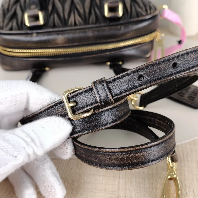 Miumiu Top Handle Bag Arcadie MatelasséCollection Edition Lambskin 25 × 8 × 15.5 cm — detail view 12 of 16