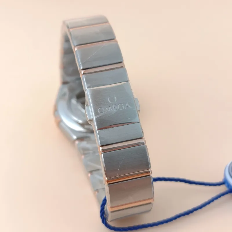OMEGA Watch Collection Watch One Size25 — cover view 8 of 10