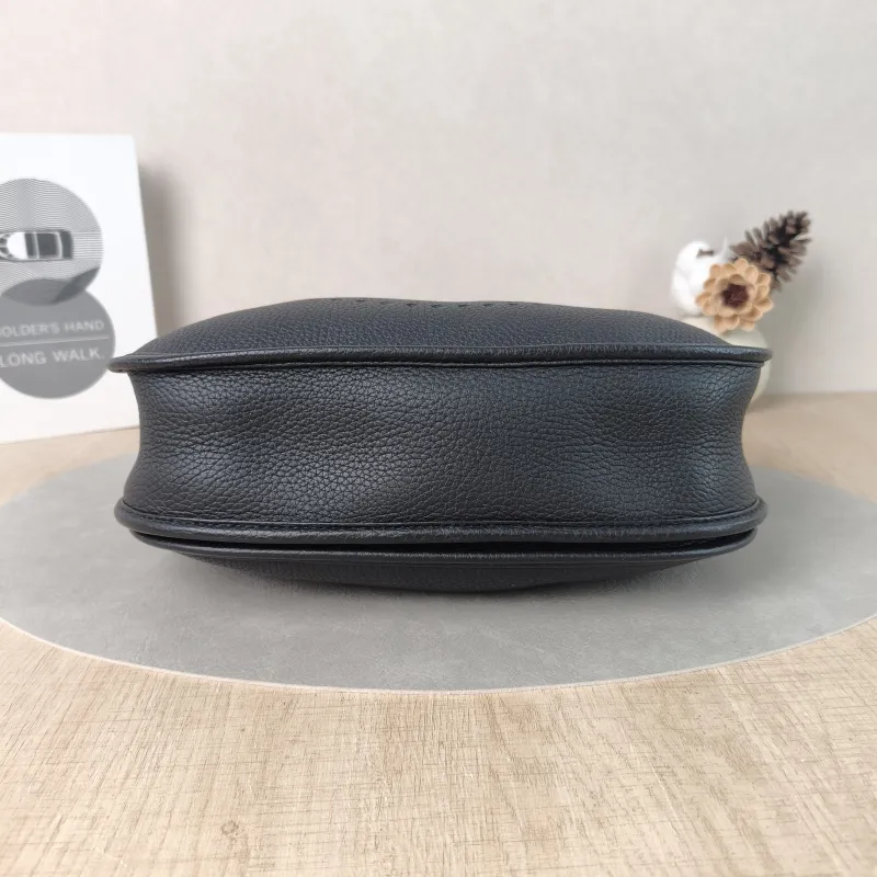 Hermès Crossbody Bag Evelyne 29 29Black Silver-Tone Hardware Clemence Taurillon TC Calfskin Small29 × 8 × 30 cm — cover view 3 of 5