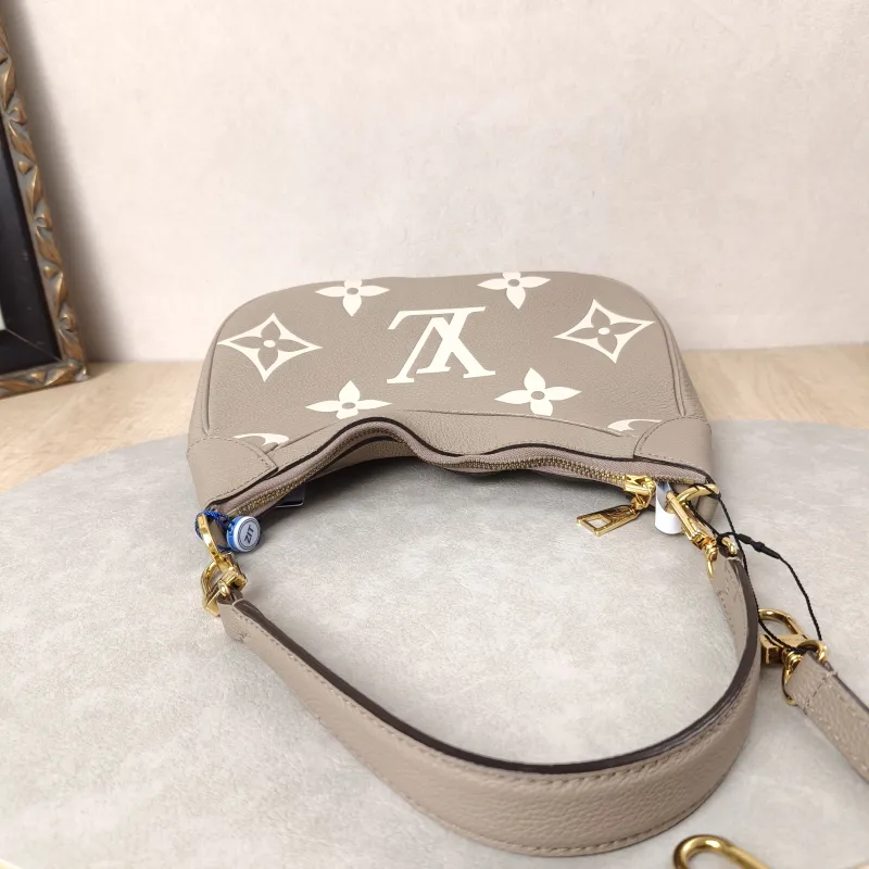 Louis Vuitton Shoulder Bag Bagatelle Monogram Empreinte Embossed Calfskin Small24 × 7 × 18 cm — cover view 5 of 10