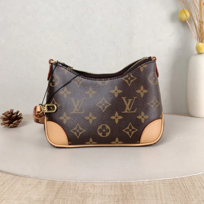 Louis Vuitton Crossbody Bag Boulogne PVC nano 19 × 8 × 13 cm Conditioned — cover view 5 of 5