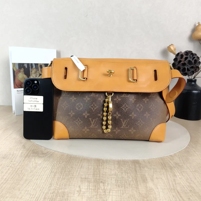 Louis Vuitton Crossbody Bag Steamer Messenger Bag Brown PVC One Size30 × 10 × 20 cm — cover view 5 of 5