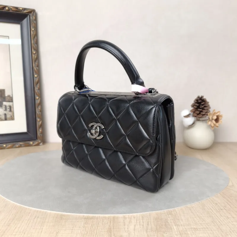 Chanel Crossbody Bag Trendy CC Black Lambskin Small25 × 12 × 17 cm — cover view 4 of 5