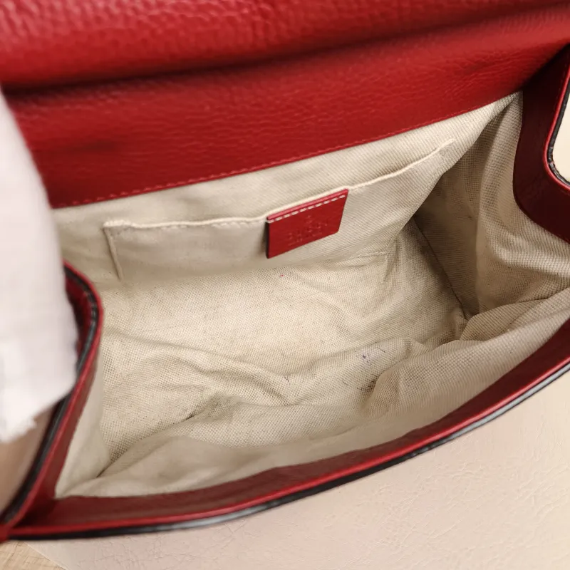 GUCCI Top Handle Bag Marmont Top Handle Bag Red Calfskin One Size26 × 11 × 18 cm — detail view 5 of 12