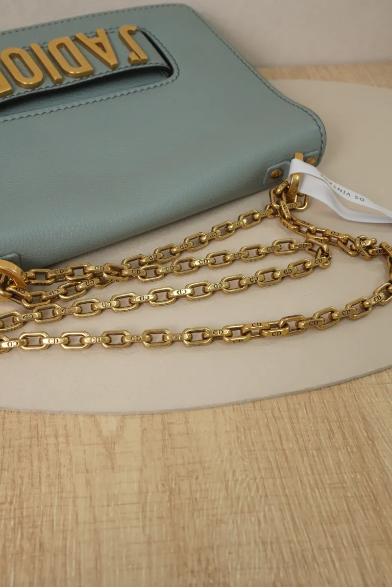 DIOR Chain Bag Calfskin17 · 25 × 6 × 16.5 cm — detail view 8 of 19