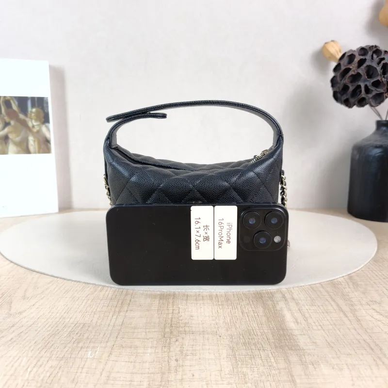 Chanel Crossbody Bag Crossbody Bag Black Calfskin One Size 21.5 × 7.5 × 19 cm — cover view 4 of 6
