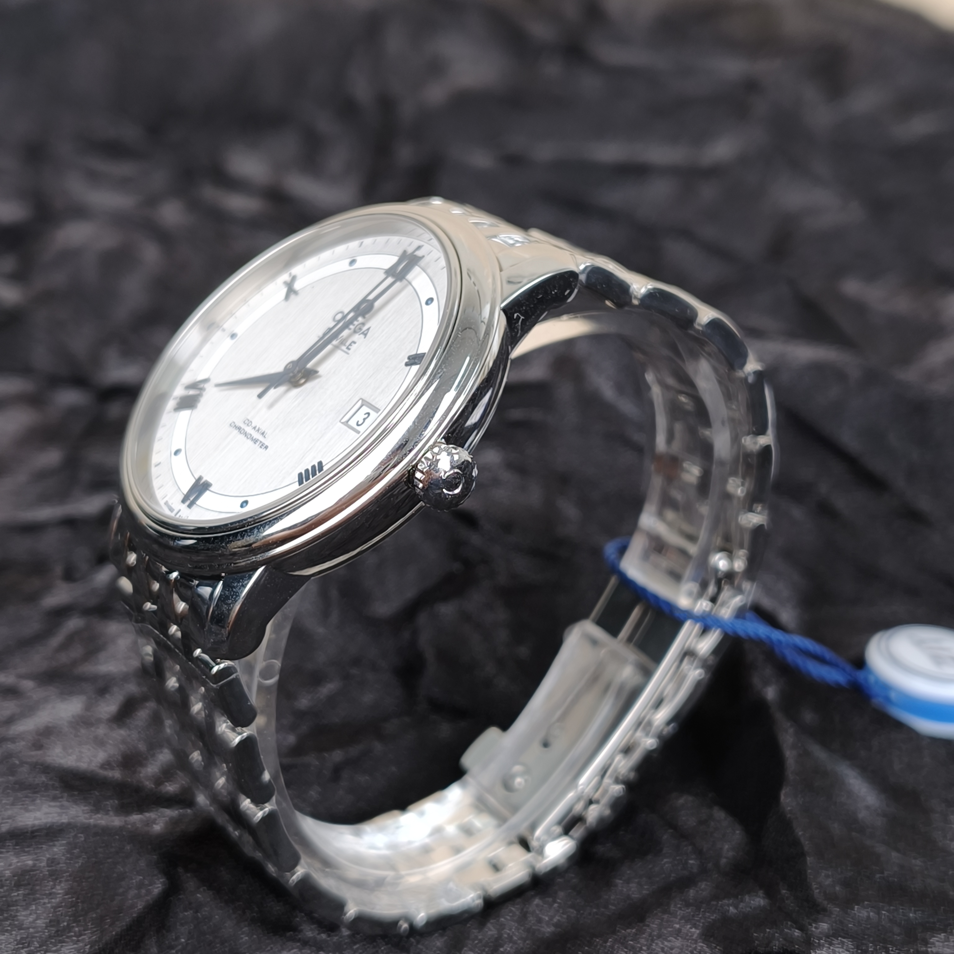 OMEGA Watch Collection Watch Grey One Size39.5 — cover view 9 of 9