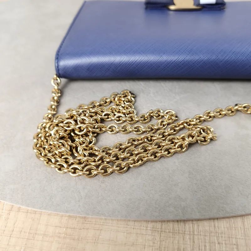 FERRAGAMO Crossbody Bag Chain Bag Blue Calfskin One Size19 × 2 × 11 cm — detail view 7 of 12