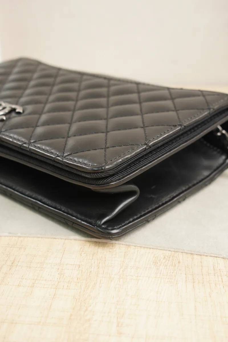 Chanel Shoulder Bagwoc21 Calfskin · 21 × 5 × 13 cm — detail view 8 of 18