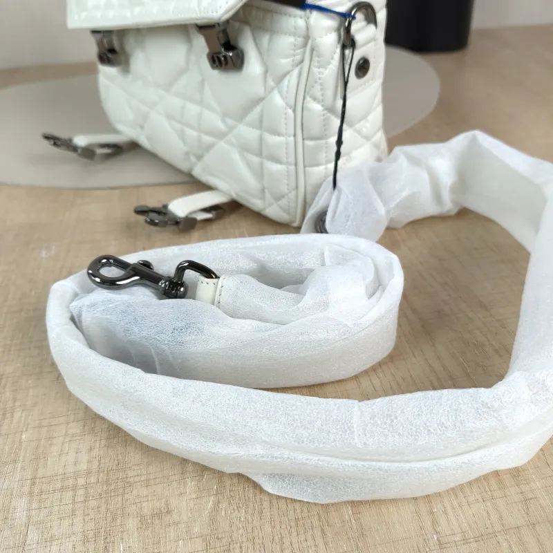 DIOR Crossbody Bag camp Messenger Bag White Calfskin Small 23 × 8 × 15 cm — detail view 14 of 14