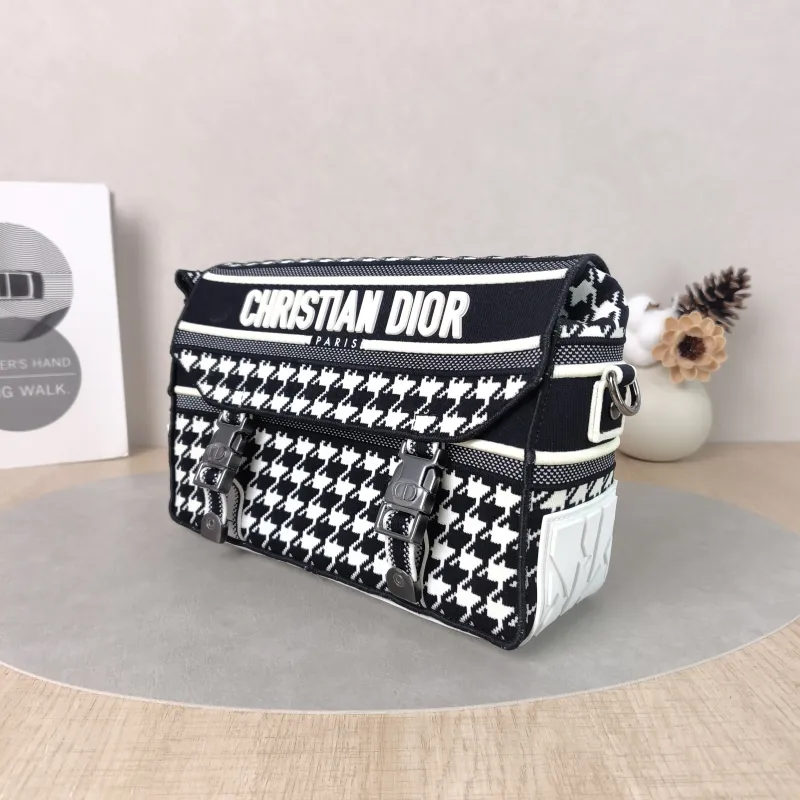 DIOR Crossbody Bag camp Messenger Bag Colorblock Canvas Small23 × 8 × 15 cm — cover view 2 of 5