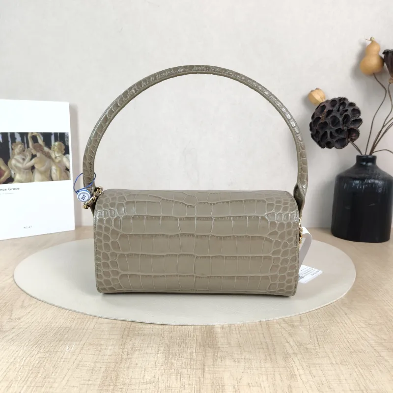 Chanel Shoulder Bag 26a Collection Crossbody Bag Grey Calfskin One Size 23 × 11 × 12.5 cm — cover view 4 of 6