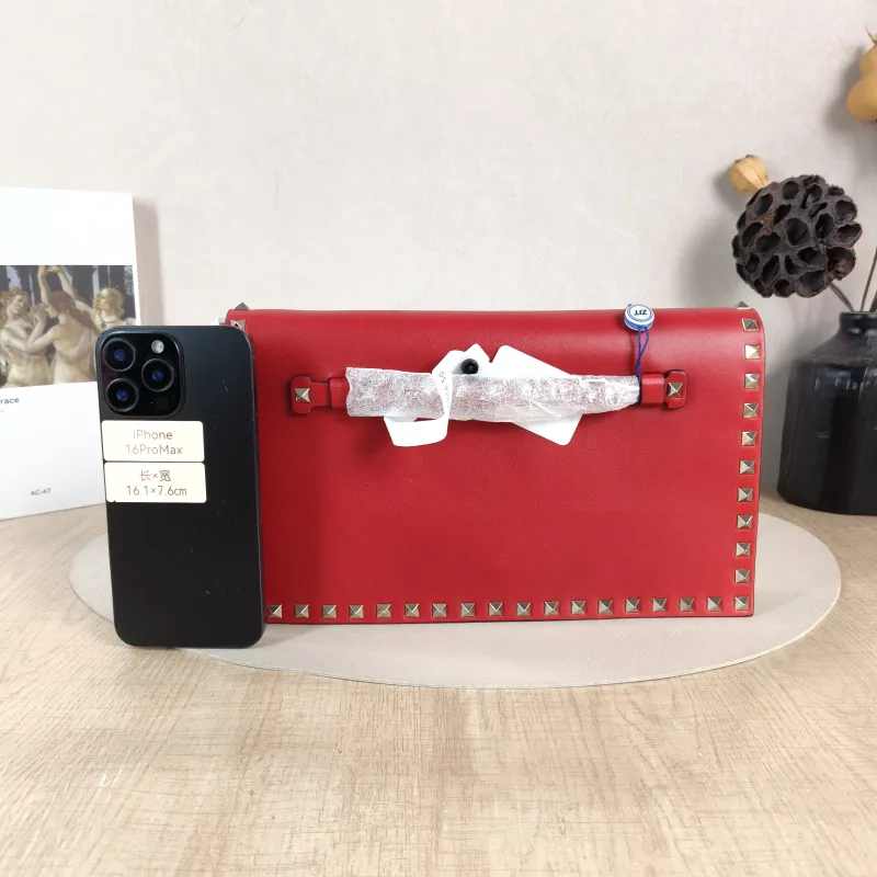 Valentino Clutch Clutch Red Calfskin One Size 28 × 3 × 17 cm — cover view 2 of 6