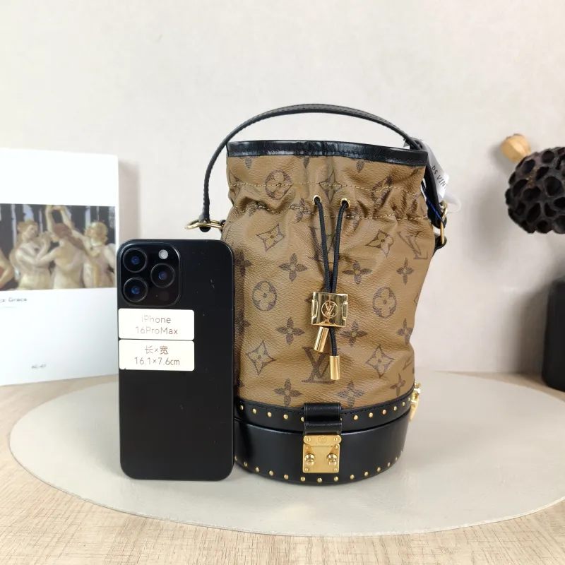 Louis Vuitton Shoulder Bag Petit Noe Edition Bucket Bag Monogram PVC One Size 13.5 × 13.5 × 22 cm — cover view 6 of 6