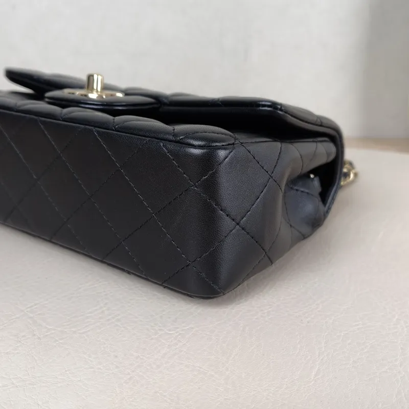 Chanel Crossbody Bag Classic Flap Large Mini CF Mini Black SL ambskin mini 20 × 6 × 12 cm — detail view 10 of 12