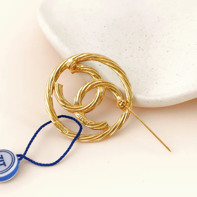 Chanel Jewelry · Brooch One Size — cover view 7 of 7