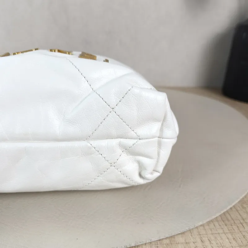 Chanel Shoulder Bag 22Bag White CC alfskin Mini 20 × 6 × 19 cm — detail view 6 of 11