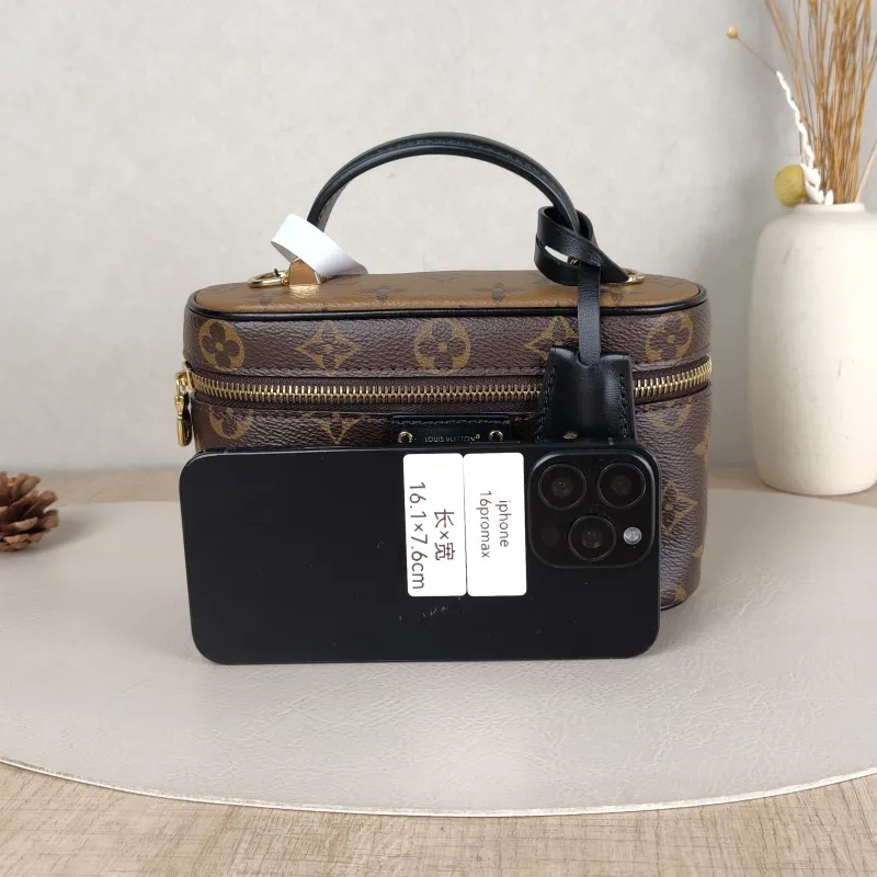Louis Vuitton Shoulder Bag VANITY POUCH Cosmetic Bag Monogram PVC One Size19 × 6.5 × 11.5 cm — cover view 3 of 5