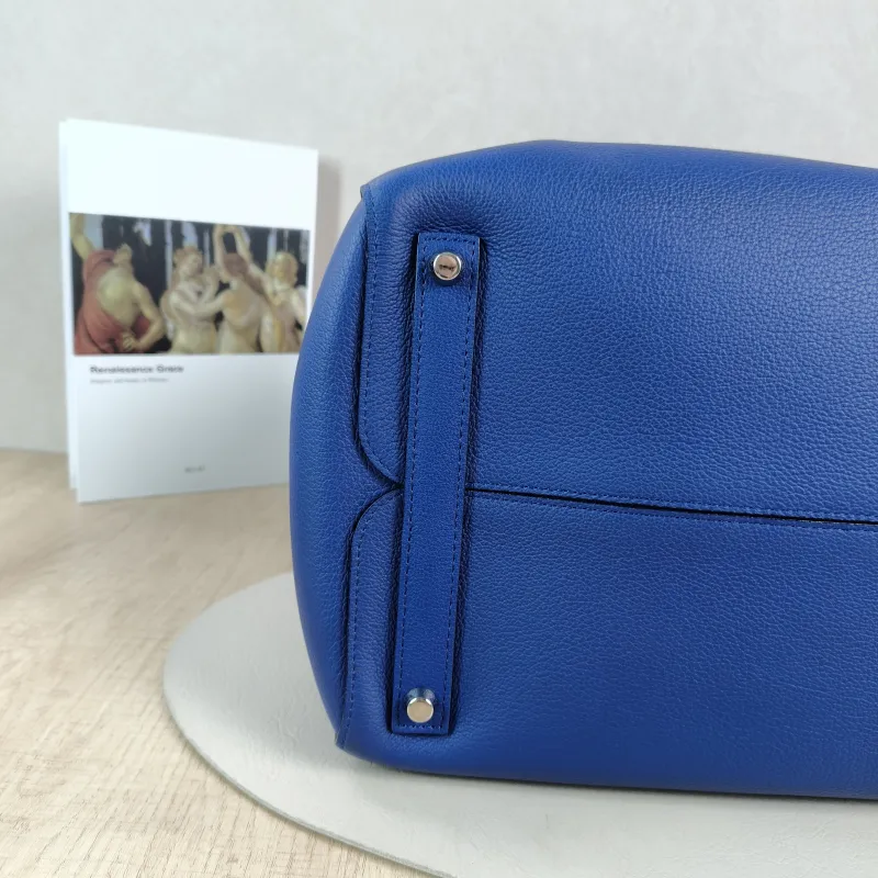 DIOR Shoulder Bag Shoulder Bag Blue Calfskin One Size32 × 20 × 25 cm — detail view 3 of 13