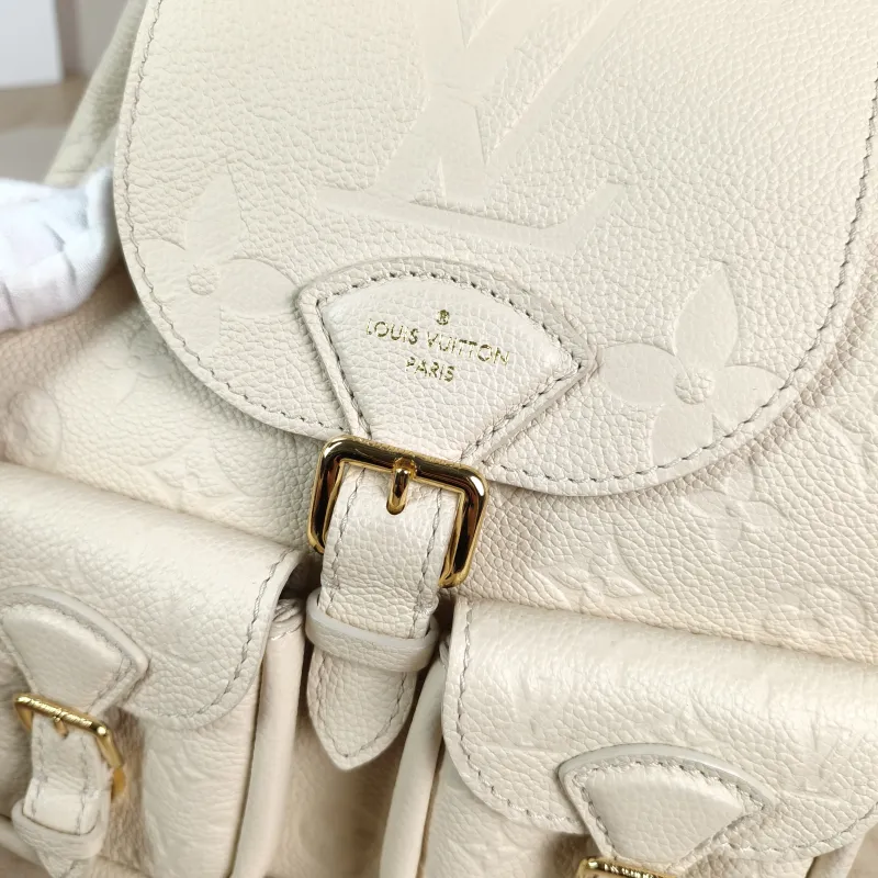Louis Vuitton Backpack Backup Backpack White Calfskin One Size 20 × 14 × 22 cm — detail view 2 of 12