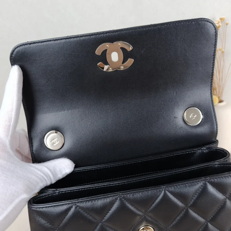 Chanel Crossbody Bag 23s trendy cc Black Lambskin Small 25 × 12 × 17 cm — detail view 14 of 15
