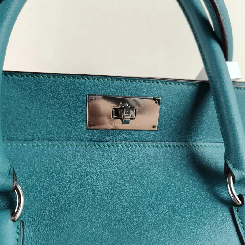 Hermès Top Handle Bag tool box Box Z6 Evercolor Calfskin Medium 26 × 18 × 20 cm R — detail view 8 of 10