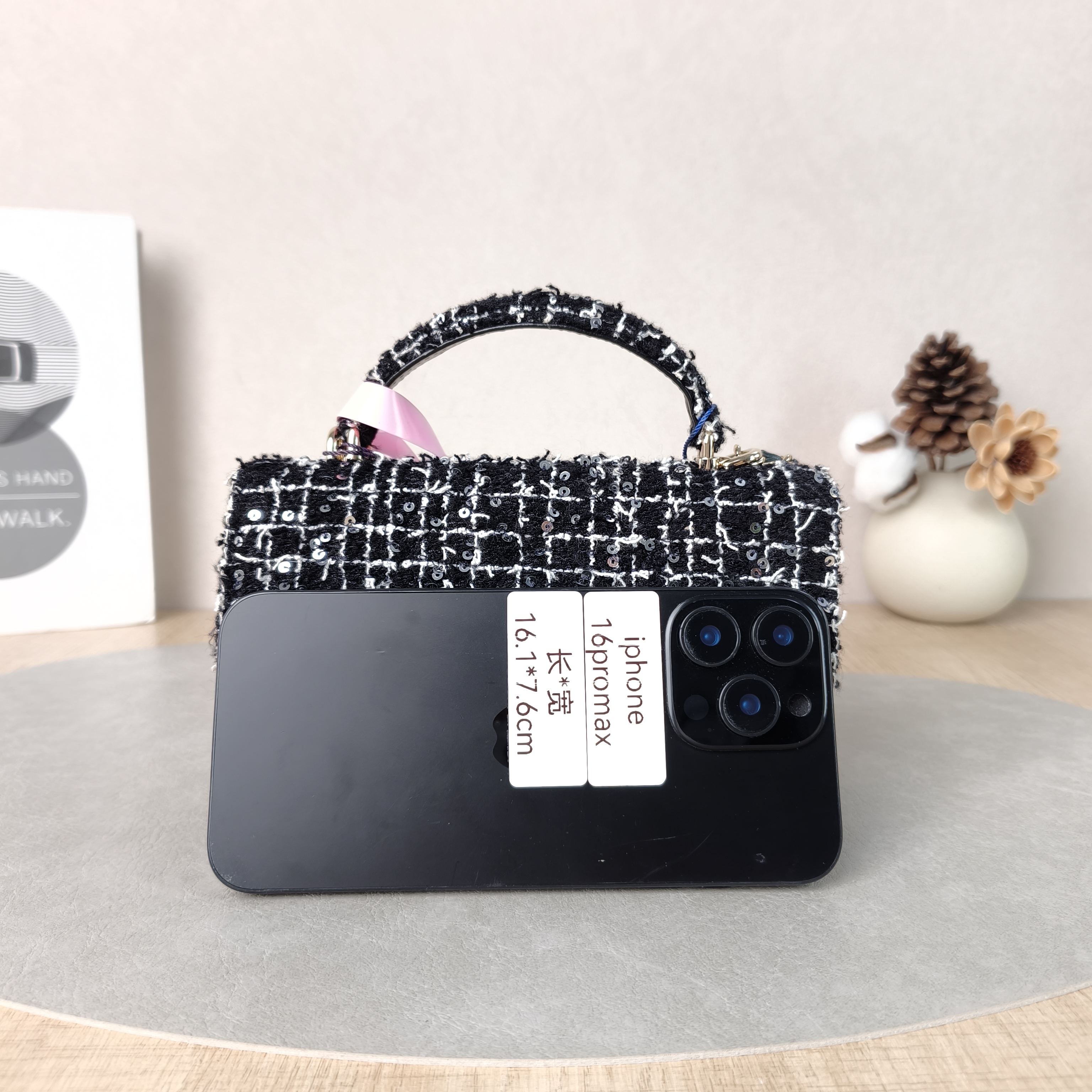 Chanel Crossbody Bag CF Mini Crossbody Bag Black mini17 × 4 × 10 cm — cover view 3 of 6
