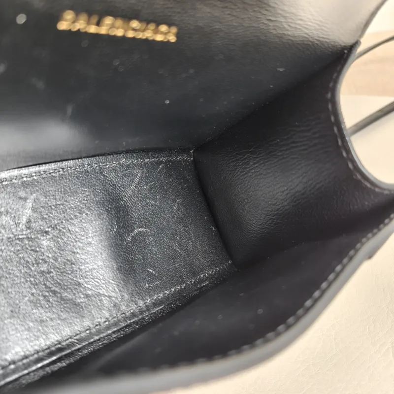 BALENCIAGA Crossbody Bag Hourglass Hourglass Bag Black Calfskin XS 19 × 8 × 13 cm — detail view 6 of 8