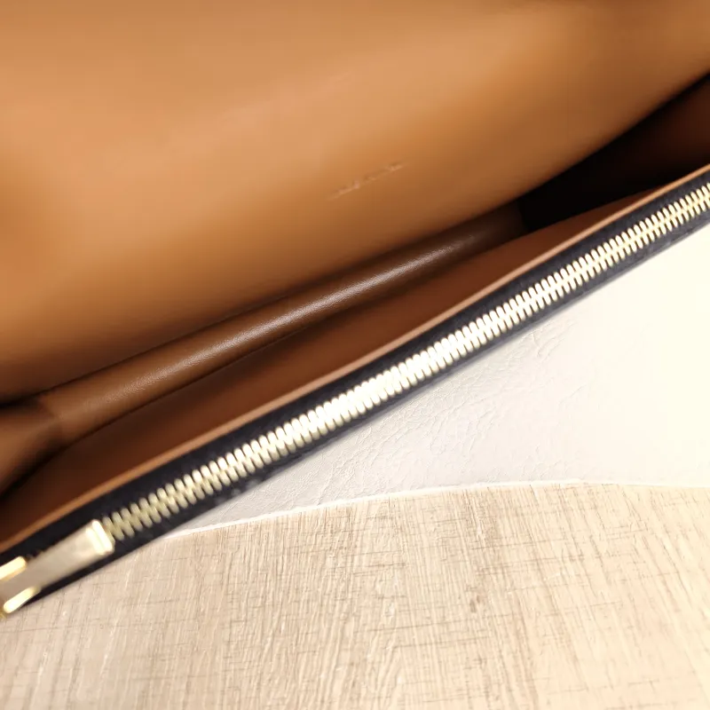CELINE Crossbody Bag TRIOMPHE Clutchwoc Monogram PVC One Size 20 × 6 × 12 cm — detail view 4 of 11