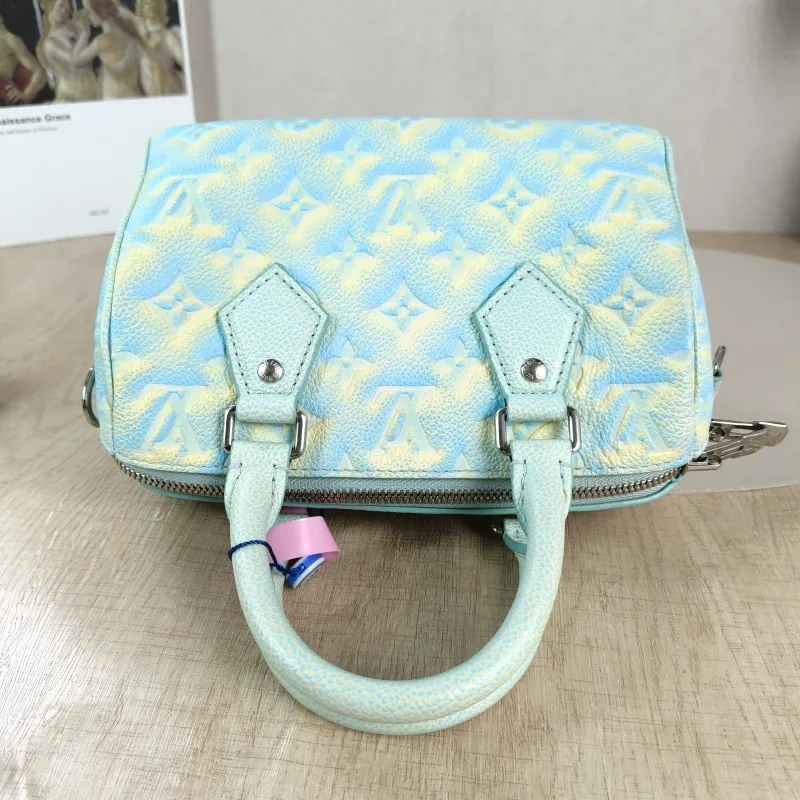 Louis Vuitton Crossbody Bag Speedy20 Collection Calfskin One Size 20.5 × 12 × 13.5 cm — detail view 9 of 11