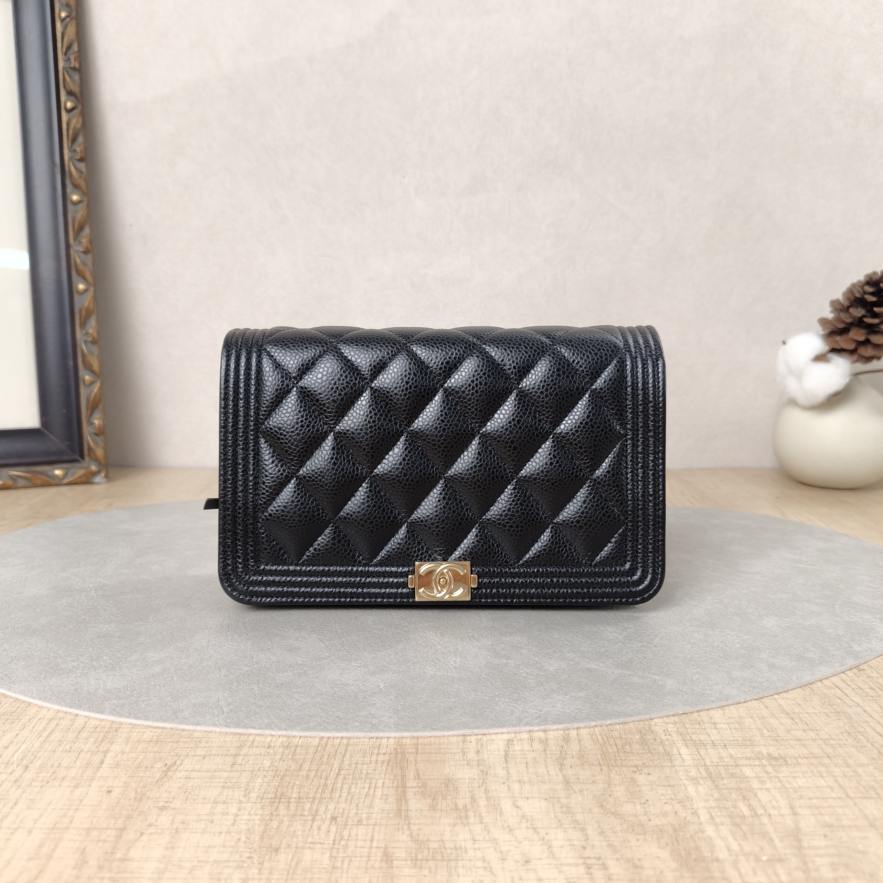 Chanel Crossbody Bag Le Boy​ WOC Black Grained Calfskinmini19.2 × 3.5 × 12.3 cm