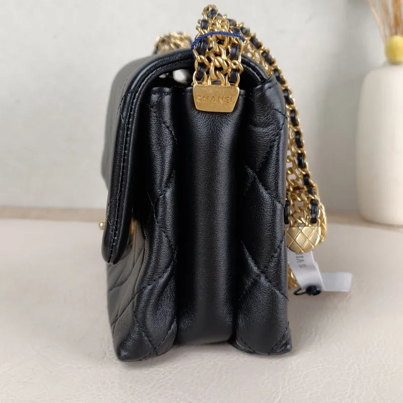 Chanel Crossbody Bag 23s Black Lambskin One Size 21 × 8 × 14 cm — detail view 4 of 12