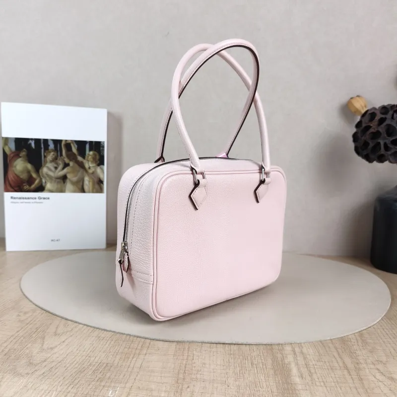 Hermès Shoulder Bag Plume 21 M7 Lambskin Mini 21 × 8 × 15 cm w — cover view 5 of 6