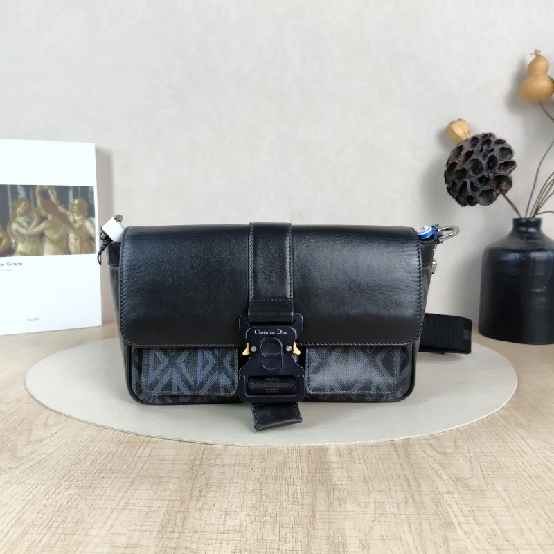 DIOR Crossbody Bag Hit The Road Messenger Bag Black PVC One Size27 × 9 × 17 cm