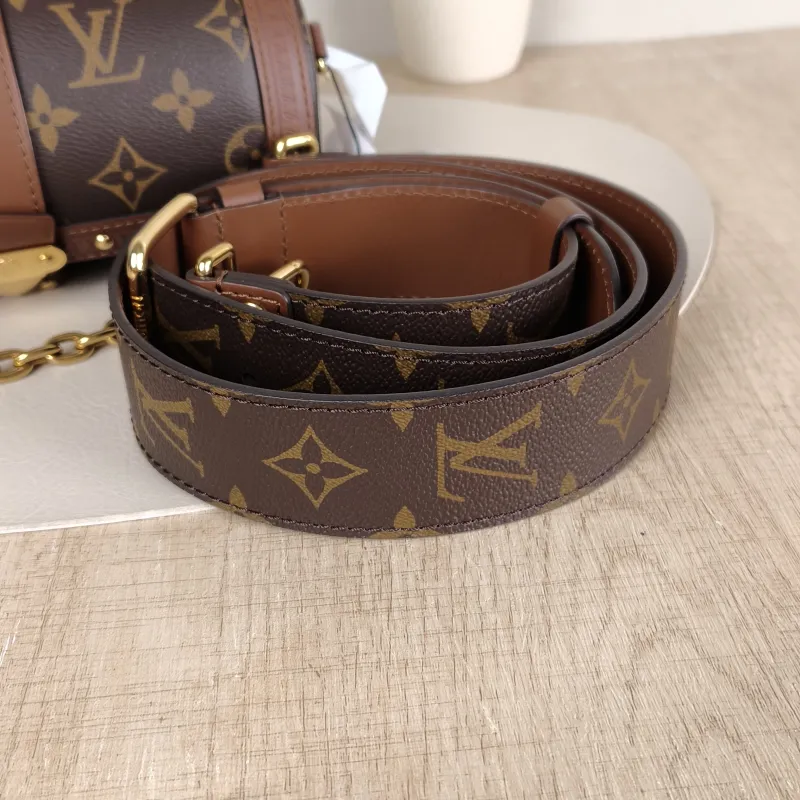 Louis Vuitton Crossbody Bag Papillon Trunk Monogram PVC Small19 × 9 × 9 cm — detail view 1 of 12