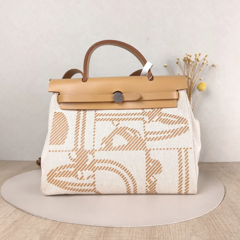Hermès Crossbody Bag Herbag 31Beige Brown Calfskin，Canvas Medium30.5 × 11 × 25.5 cm